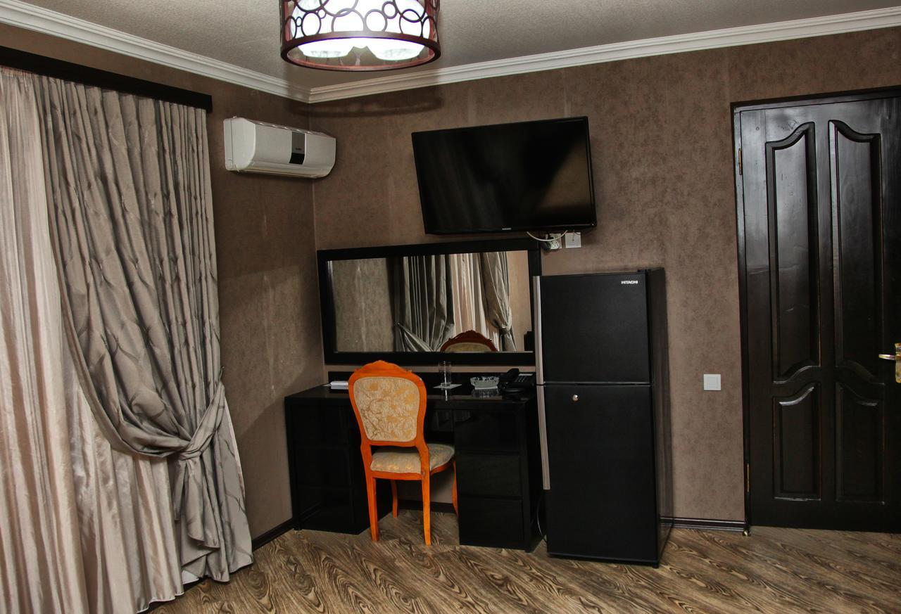 Hotel Obola Samtredia Luaran gambar