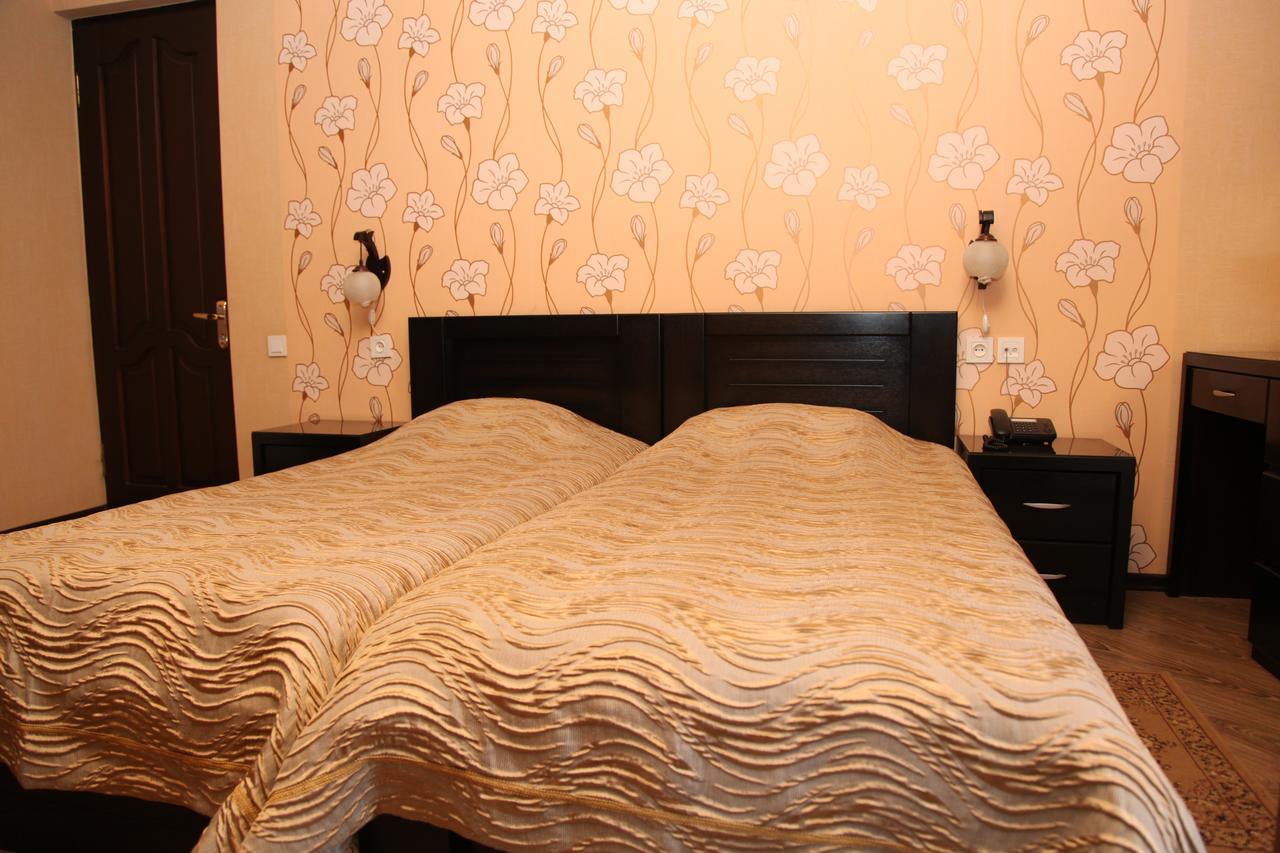Hotel Obola Samtredia Luaran gambar